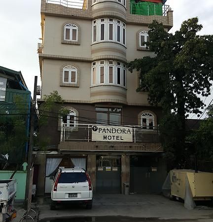 Pandora Motel Yangon Esterno foto