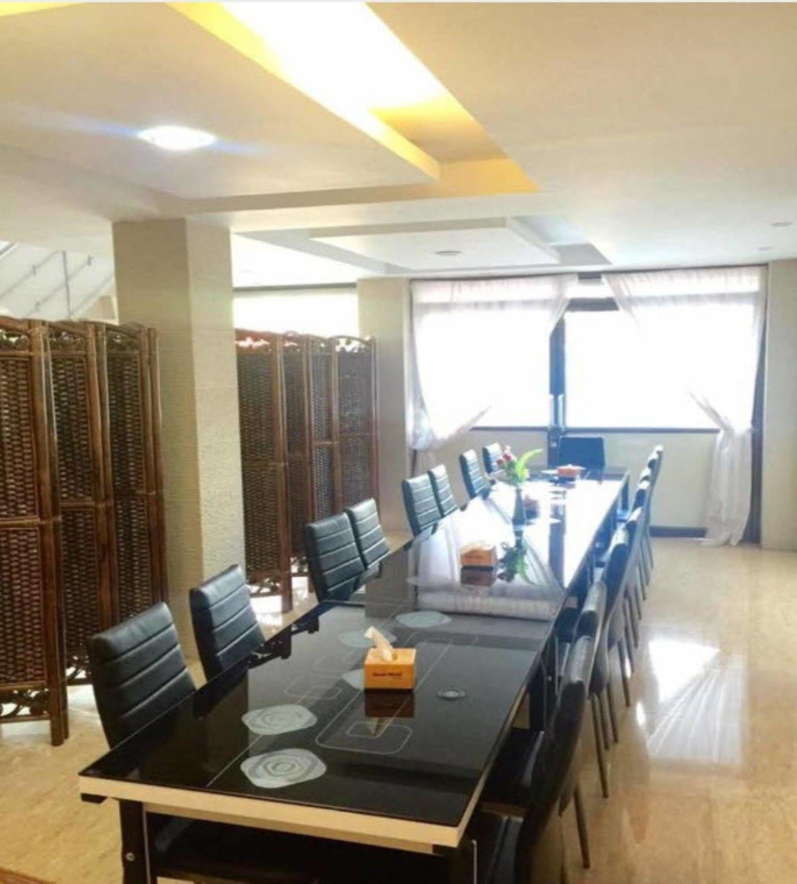 Pandora Motel Yangon Esterno foto
